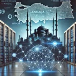 Ankara hosting hizmetleri için Siber Mimar Bilişim Hizmetleri'ni temsil eden modern sunucu odası ve arka planda Kocatepe Camii ile Türkiye haritası.